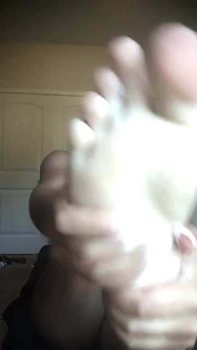 Twinkle toes🫶🏾 pretty ass soles