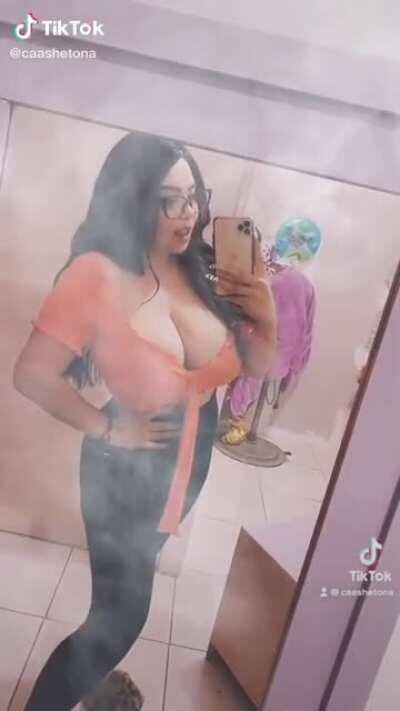 @caashetona ssssmokin!!