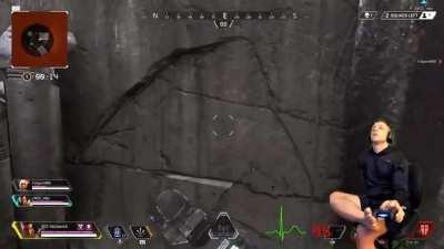 This guy playing Apex With ONE HAND!! ONE leg!!