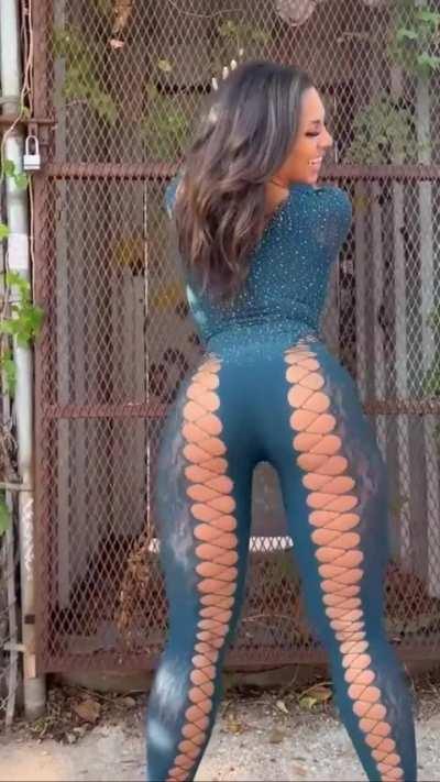 Plays well with others