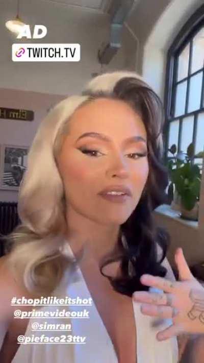 Talia being interesting 💦💦