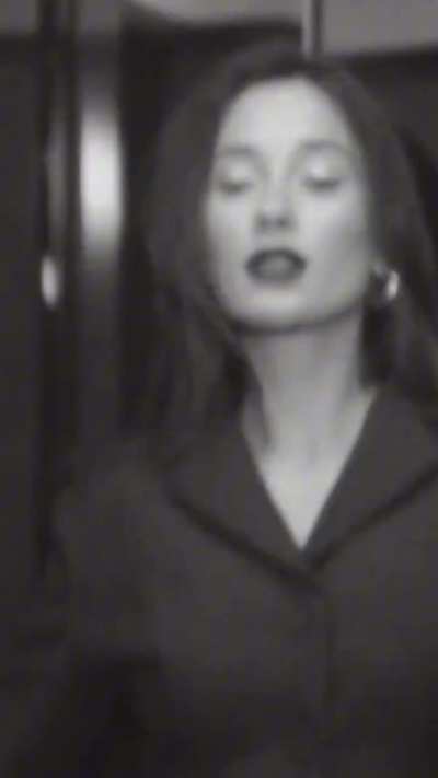 Liya | The first stars blossom