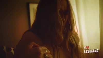 Ulrikke Falch & Nora Ericsson (Ligga - s01e01)