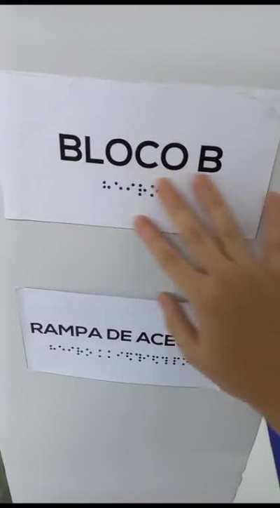 Enquanto isso na minha faculdade