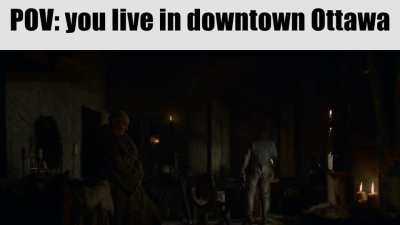 Theon hears a Honk