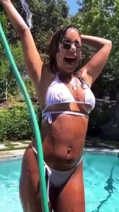 Vanessa Hudgens hosing herself down