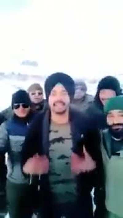 फौजी भाइयो ने फुकरे पंजाबी गायकों को ही चैलज़ कर दिया ।