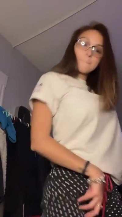 Her main page will be miss🥴