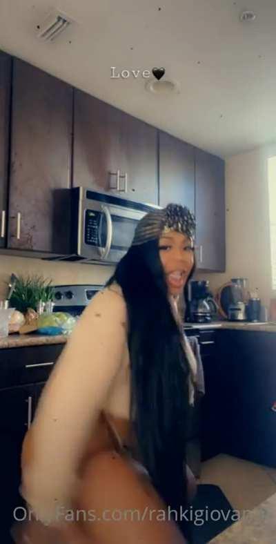 Thick Personal Trainer