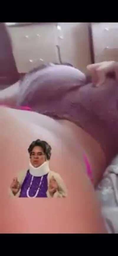 Her Ass is literally jello😩😩🍑😍