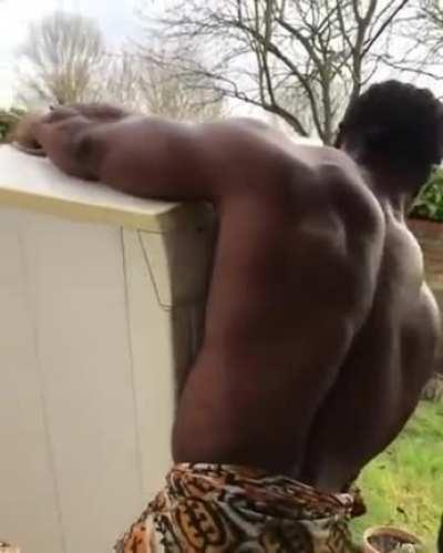 Little brother can’t believe his eyes.