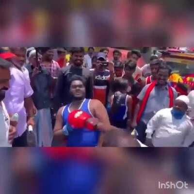 Nalla entertainment 😂