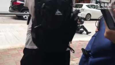 Riot police met with cheers from bystanders as he fell over during charge [Stand News]