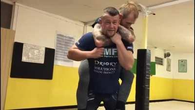 how to escape a rear choke in seconds