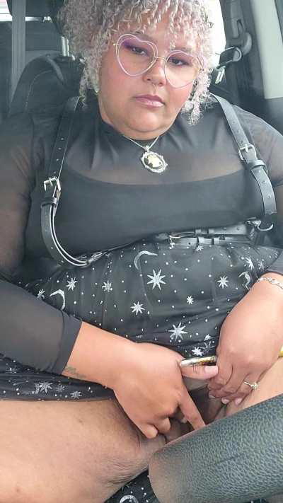 Does anyone else like to spend their breaks smoking and touching themselves?