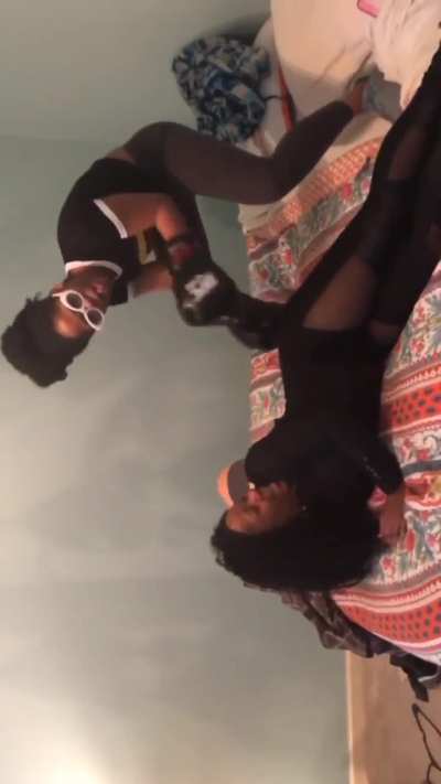 Toot Toot🍑 (DJTootz)