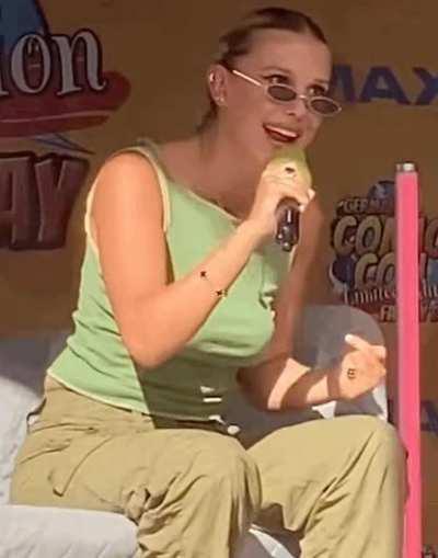 Hypnotic the way they move🤤