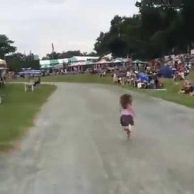 Go baby GO!... No wait... sthap!