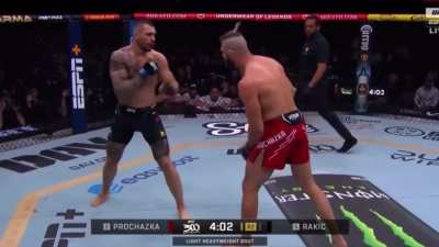 Aleksandar Rakić’s elbow against Jiří Procházka
