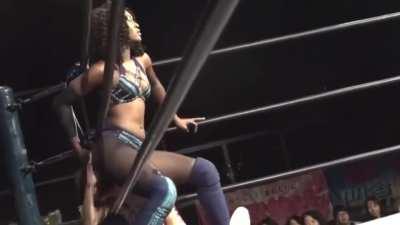 Queen Aminata Stinkface vid 1