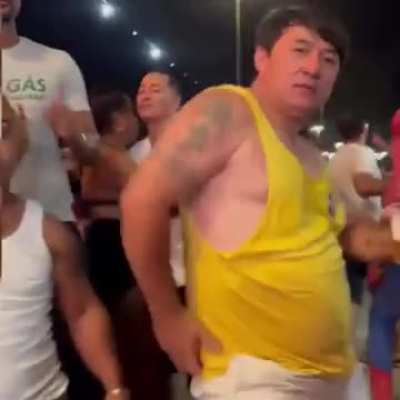 Quando sua gangue se encontra depois de um ano