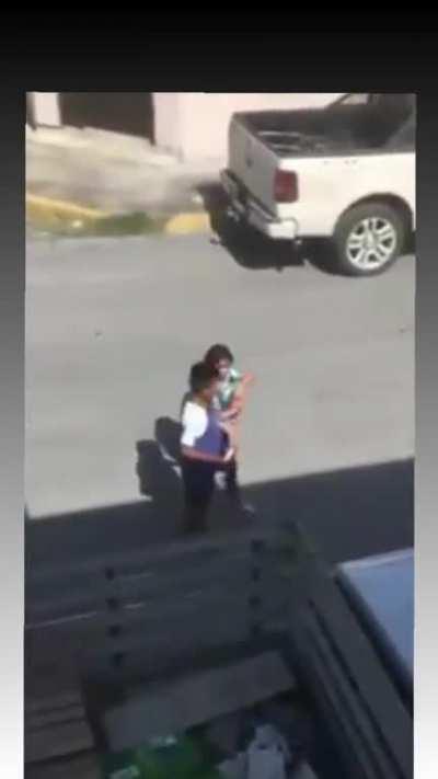 This kid can make sounds just like a Police car