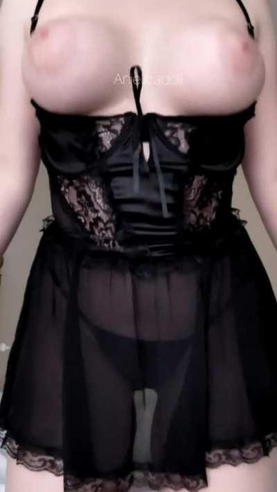 Can I bounce them on your face? 🖤