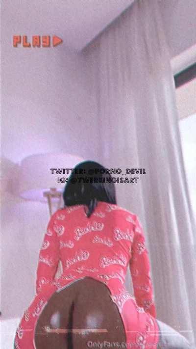 Queen Tahshar... Follow Twitter: @porno_devil and IG: @twerkingisart