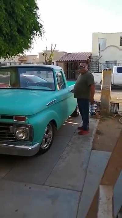 Pinche Fiona, deje salir a Shrek.