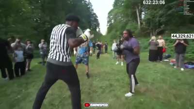 two amateur boxers having a go at 