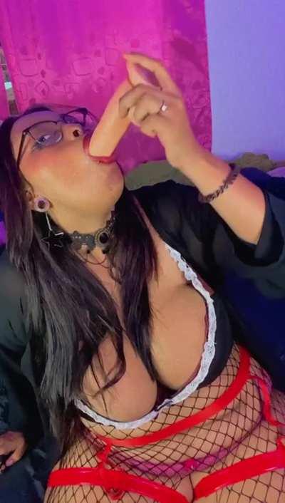 You haven’t lived until you’ve had a BJ from an chubby girl