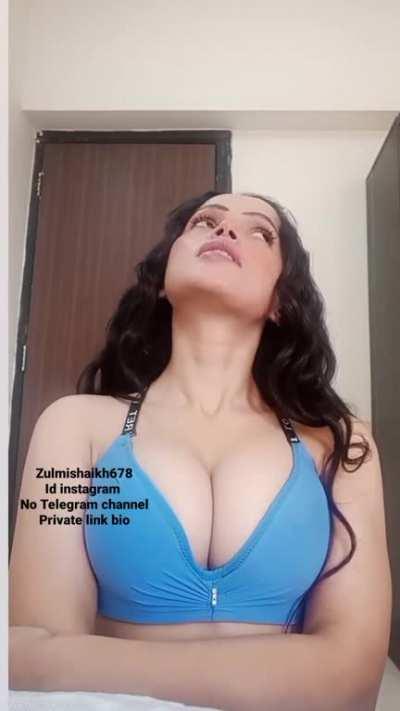 Sexy Curvy Figure 😍😘💕