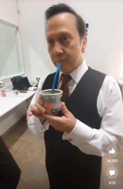 Arriba rediturros, hay que hacer grande a la patria...