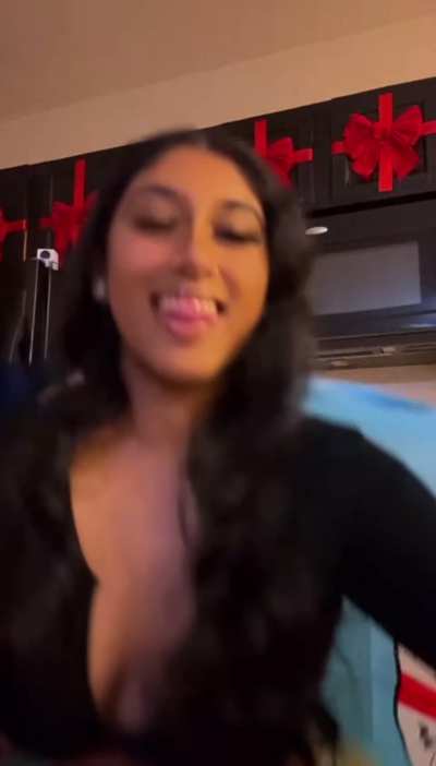 What’s this girls @?