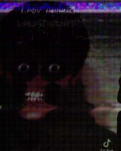 She deserves better 💯