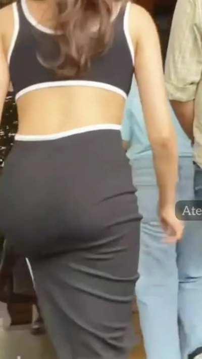 How many times has janhvi kapoor drained u?