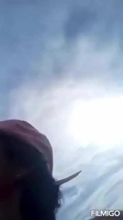 La quisieron echar por estar en malla: 