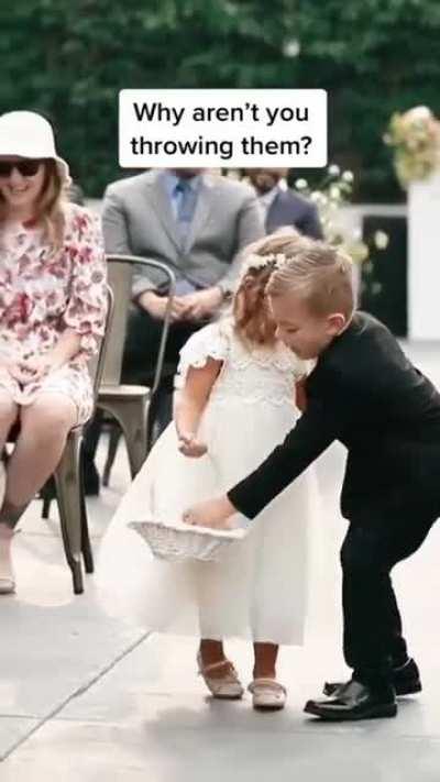 Nobody can see me!! 🤗