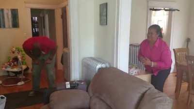 Man Reunites With His Mom After Not Seeing Her For 10 Years..