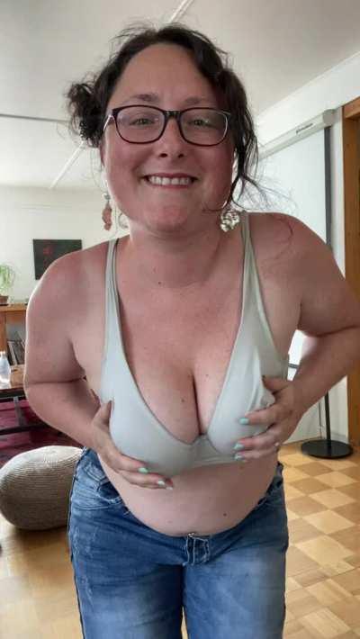 Would you say im bbw?