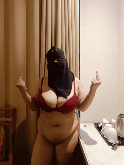 Bow down to your mom 