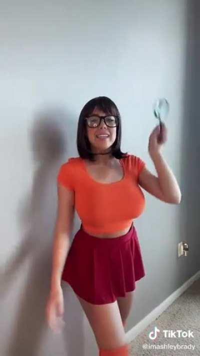 Working Out with Velma 🙆‍♀️