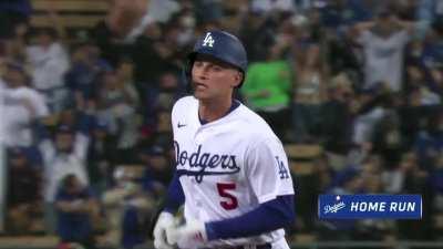 [Highlight] Cory Seager hits the 4th Dodger home run of the inning to put them up by 2 runs!