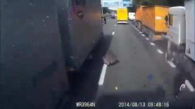 When idiots don’t go to the correct lane beforehand