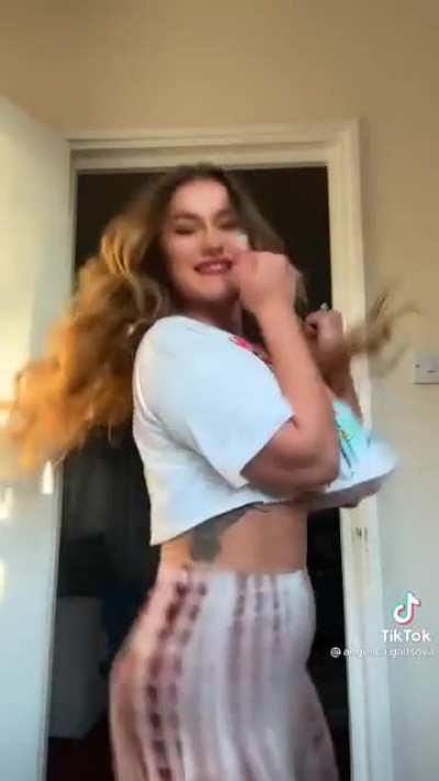 Soft & Jiggly No.355 😍🍑