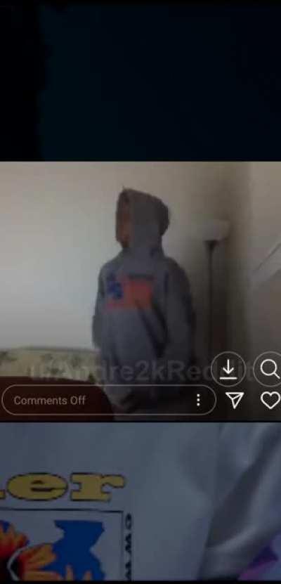 desperate carti fan nae naes for a leak (rare)