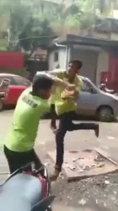 Petition to make coaching lafda megathread .