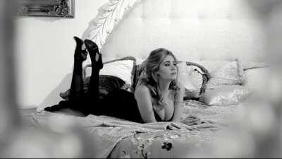 Una Donna Mille Emozioni (2012)