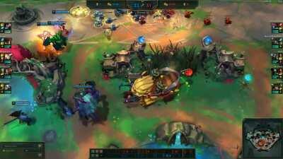 Tahm Kench turns into Yuumi