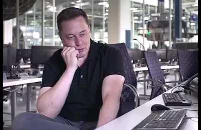 Elon Musk flays minecraft with friends